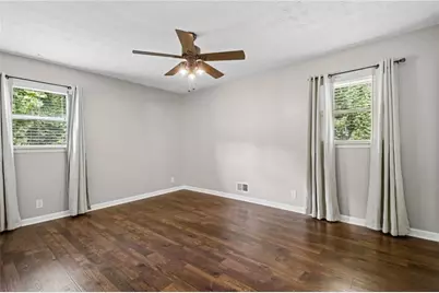1042 Mountain Woods Court, Stone Mountain, GA 30087 - Photo 20