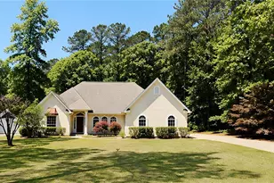 25 Blackfoot Trail, Sharpsburg, GA 30277 - Photo 1