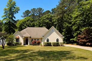 25 Blackfoot Trail, Sharpsburg, GA 30277 - Photo 1