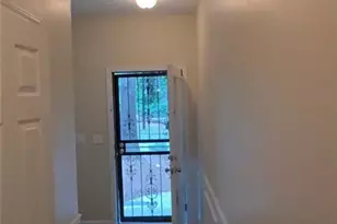 4247 Youngstown Cir, Stone Mountain, GA 30083 - Photo 2