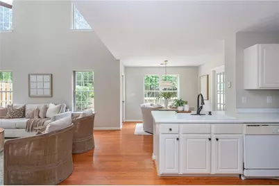 1005 Crabapple Lake Circle, Roswell, GA 30076 - Photo 12
