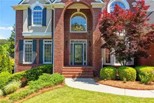4735 Prestbury Dr, Suwanee, GA 30024 - Photo 4
