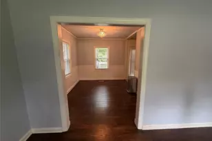 1091 Walker Dr, Decatur, GA 30030 - Photo 4