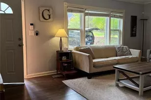 1091 Walker Dr, Decatur, GA 30030 - Photo 4