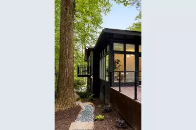 922 Barton Woods Road NE, Atlanta, GA 30307 - Photo 10