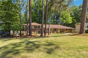 2738 Foster Ridge Rd NE, Atlanta, GA 30345 - Photo 2
