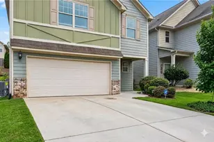 1027 Grenier Terrace, Lawrenceville, GA 30045 - Photo 2