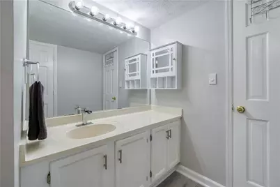1445 Oakridge Circle, Decatur, GA 30033 - Photo 18