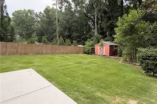 3284 Embry Cir, Atlanta, GA 30341 - Photo 2