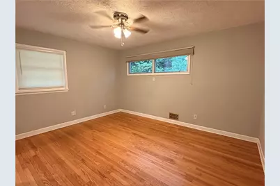 3284 Embry Circle, Atlanta, GA 30341 - Photo 6