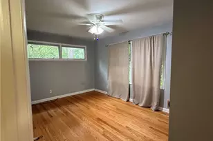 3284 Embry Cir, Atlanta, GA 30341 - Photo 8