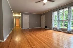3284 Embry Cir, Atlanta, GA 30341 - Photo 10