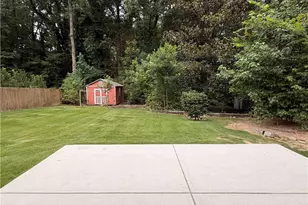 3284 Embry Cir, Atlanta, GA 30341 - Photo 4