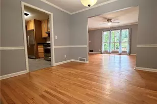 3284 Embry Cir, Atlanta, GA 30341 - Photo 14