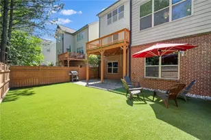 7805 Highland Bluff, Sandy Springs, GA 30328 - Photo 38