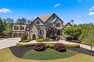 2725 Drayton Hall Dr, Buford, GA 30519 - Photo 2
