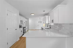 2876 River Close Dr, Decatur, GA 30034 - Photo 6