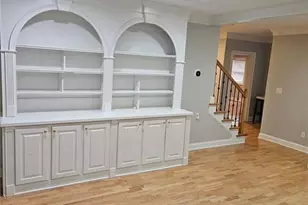 660 Forest Hills Dr, Sandy Springs, GA 30342 - Photo 10