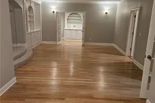 660 Forest Hills Dr, Sandy Springs, GA 30342 - Photo 16