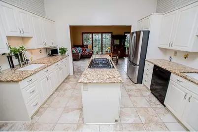 211 Habersham Place, Carrollton, GA 30117 - Photo 36