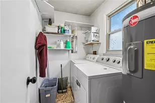 1949 Bonnie Ridge Dr, Griffin, GA 30223 - Photo 22