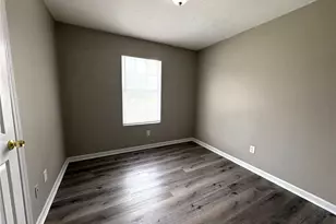 1990 Lown Farm Ln, Lithonia, GA 30058 - Photo 18
