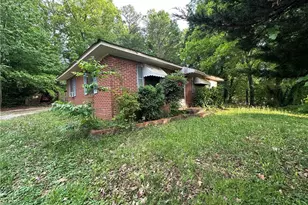 280 Crescent Dr, Gainesville, GA 30501 - Photo 2