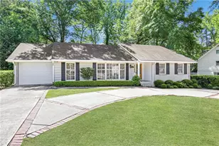 2509 Sharondale Dr NE, Atlanta, GA 30305 - Photo 2