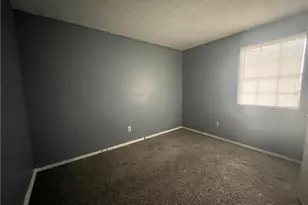 4584 Garden Hills Dr, Stone Mountain, GA 30083 - Photo 12