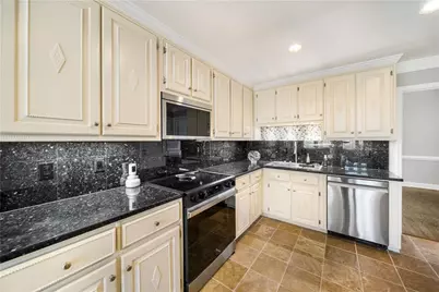 931 New Bedford Drive, Marietta, GA 30068 - Photo 28