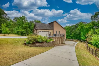 2133 Braswell Lane, Loganville, GA 30052 - Photo 2