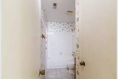 122 Sandalwood Circle, Lawrenceville, GA 30046 - Photo 18