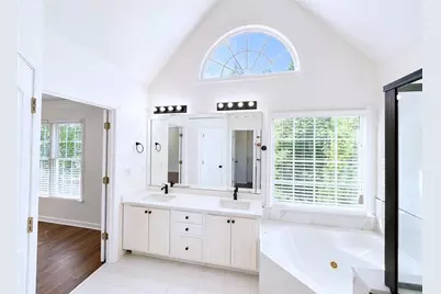 7370 Glenmaura Way, Suwanee, GA 30024 - Photo 26