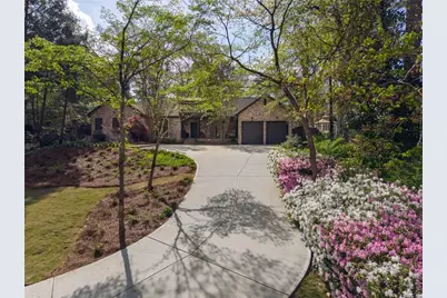 3220 W Andrews Drive NW, Atlanta, GA 30305 - Photo 2
