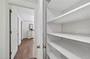300 Johnson Ferry Road NE, Atlanta, GA 30328 - Photo 14