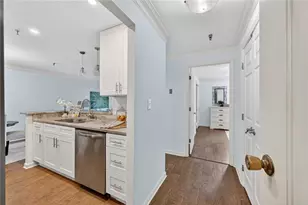 300 Johnson Ferry Road NE, Atlanta, GA 30328 - Photo 4
