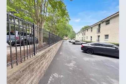 48 Peachtree Avenue NE #213, Atlanta, GA 30305 - Photo 12