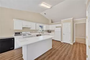 3269 Woodtree Ln, Buford, GA 30519 - Photo 8