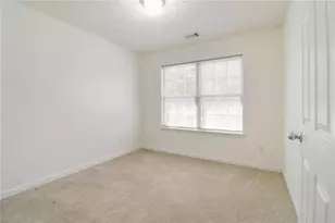 9425 Lakeview Rd, Union City, GA 30291 - Photo 32