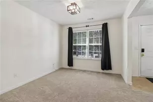 9425 Lakeview Rd, Union City, GA 30291 - Photo 14