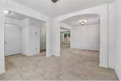 9425 Lakeview Road, Union City, GA 30291 - Photo 16