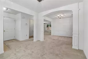 9425 Lakeview Rd, Union City, GA 30291 - Photo 16