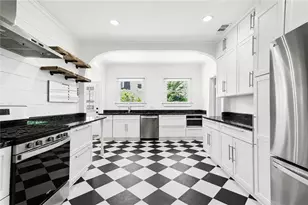 800 Bellemeade Ave NW, Atlanta, GA 30318 - Photo 8