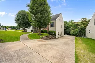 2660 Lenox Dr, Gainesville, GA 30507 - Photo 4