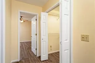 511 Abingdon Way, Sandy Springs, GA 30328 - Photo 20