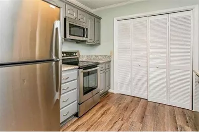 511 Abingdon Way, Sandy Springs, GA 30328 - Photo 6