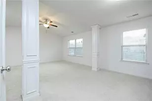 3934 Princeton Lakes Pass SW, Atlanta, GA 30331 - Photo 32