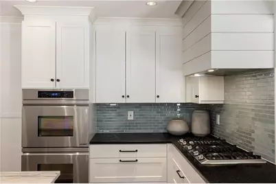 1100 Kingston Drive, Atlanta, GA 30342 - Photo 28