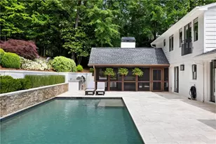 1100 Kingston Dr, Atlanta, GA 30342 - Photo 64