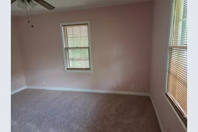 587 Seneca Court SE, Conyers, GA 30094 - Photo 4